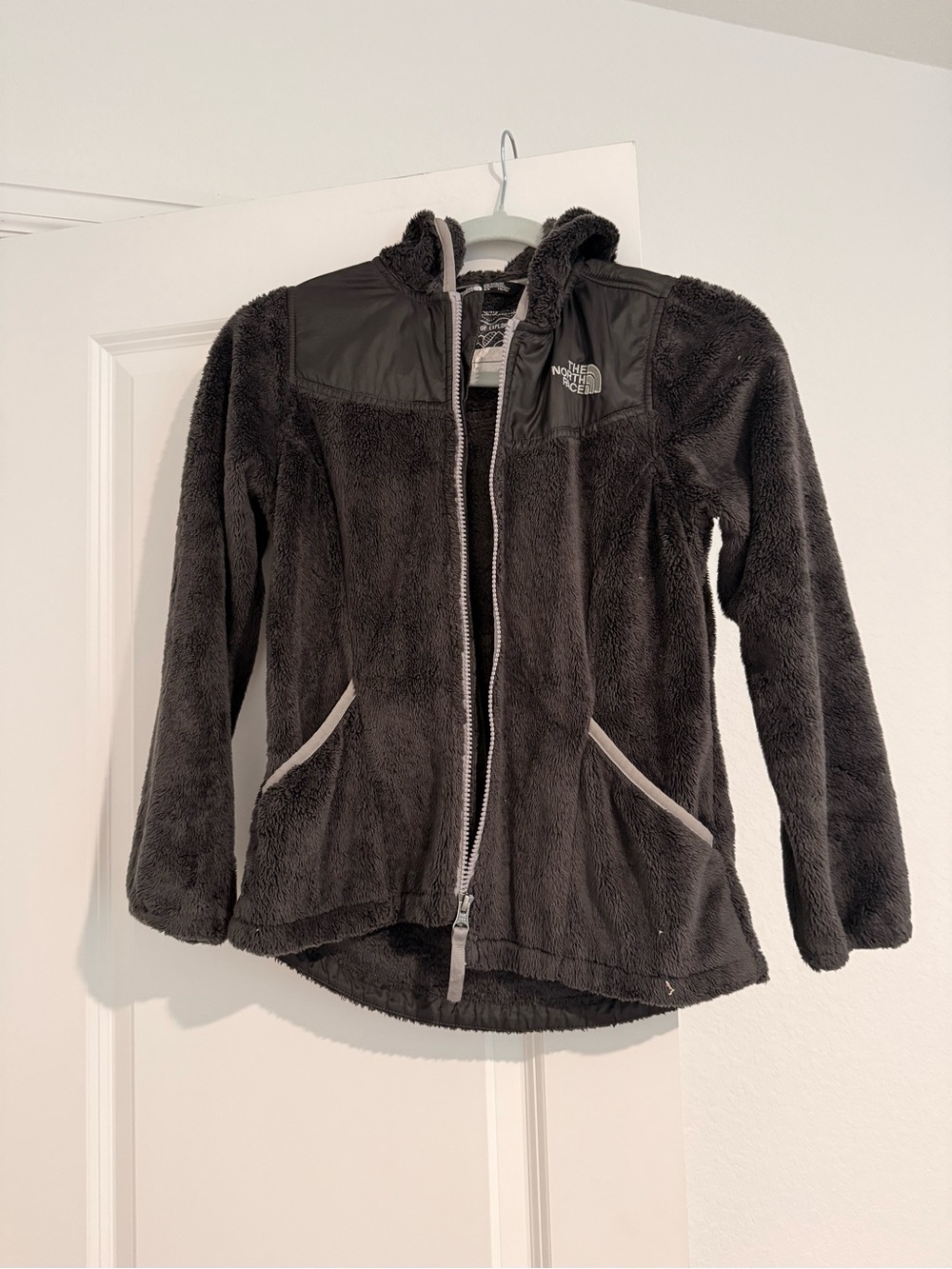 The North Face Women’s Charcoal Black Teddy Fleece Hooded Jacket